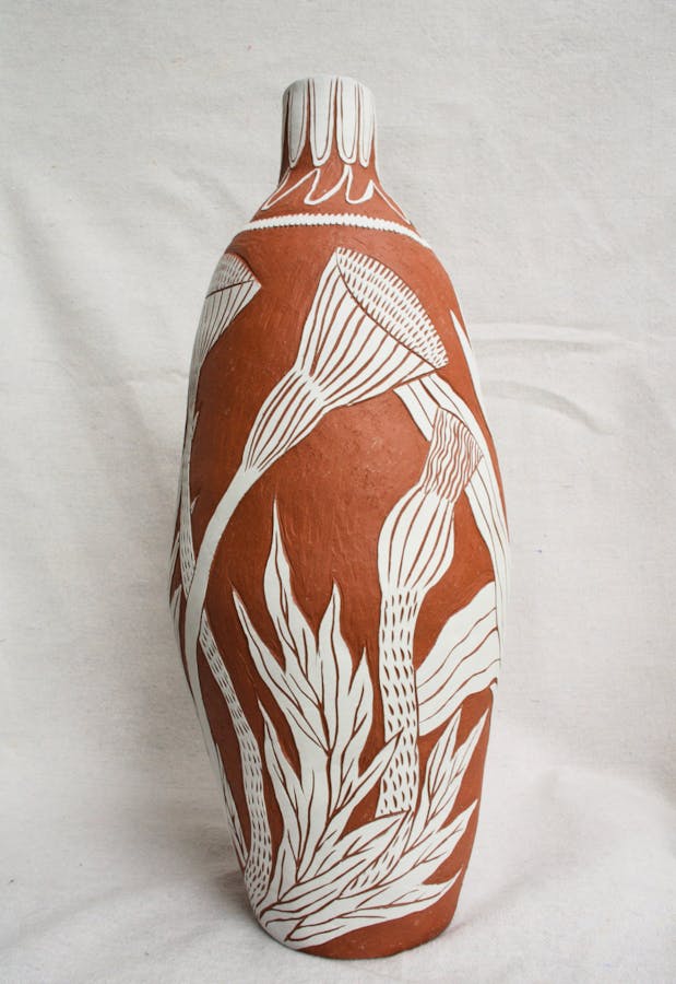 Tulip and Bird vase by Glenn Hendrick